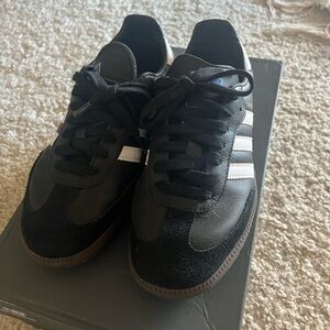 Adidas Sambas